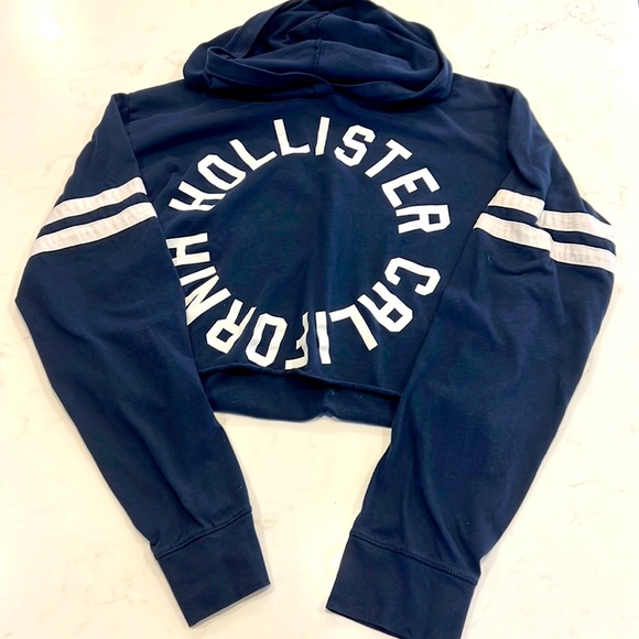 Hollister hooded crop long sleeve - Picture 2 of 4